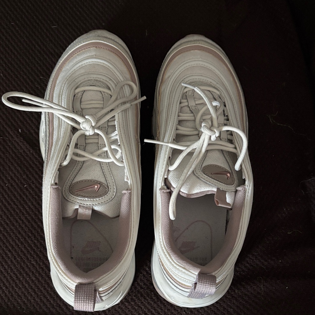 Nike Brand New WhiteTan Trim Air Max 270 Sneakers Size 8